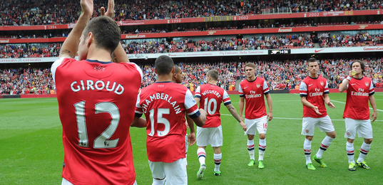 尼斯vs罗马欧联比赛期间法国警方拘捕102名球迷，并缴获很多武器（法国警方在欧联尼斯对罗马比赛期间拘捕102名球迷并缴获大量武器）