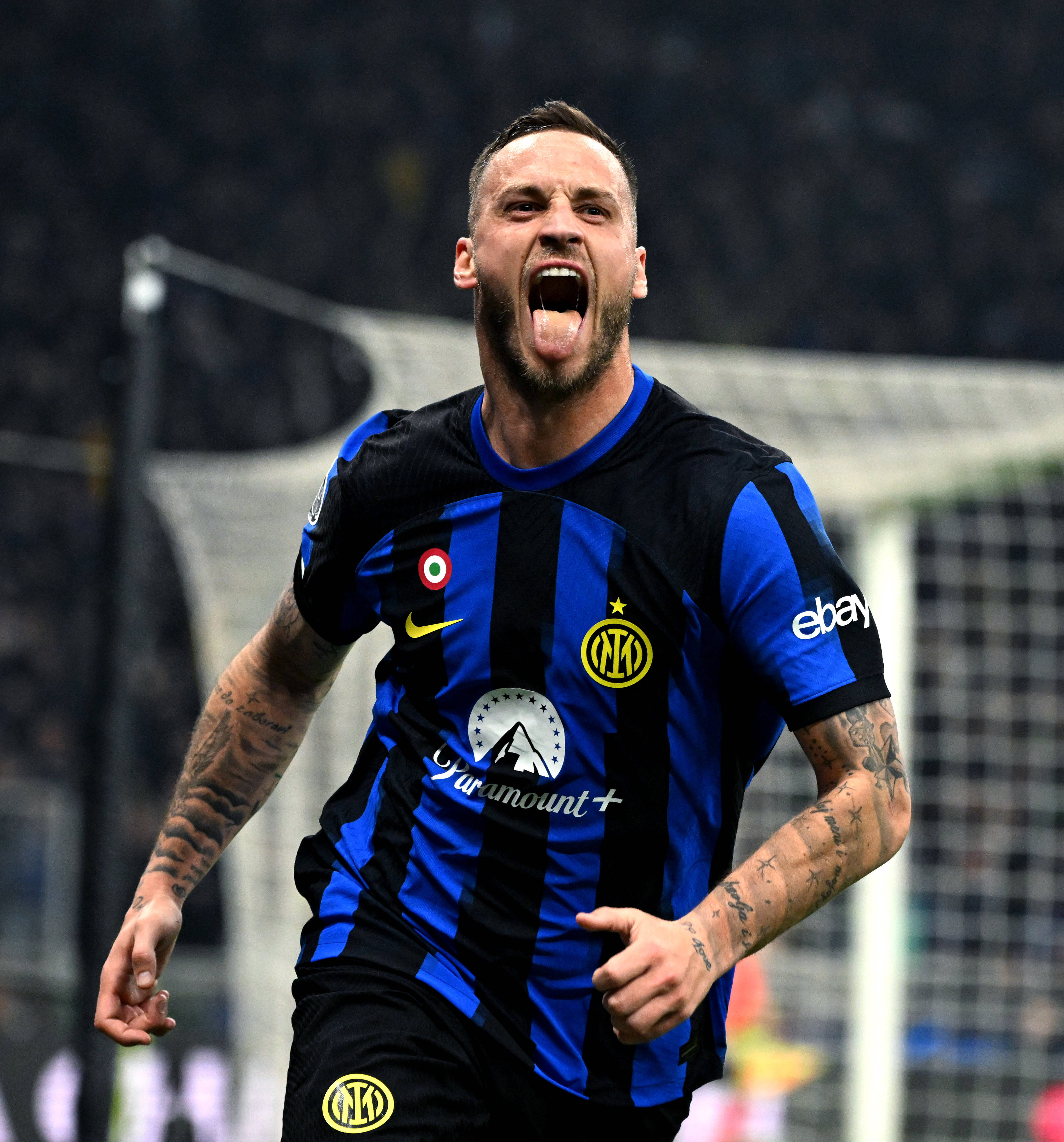 科尔：有意让库里&斯潘塞同时出场，如此库里能减少持球更多打无球（科尔：计划让库里和斯潘塞同时在场，减轻库里持球比重、更多打无球）