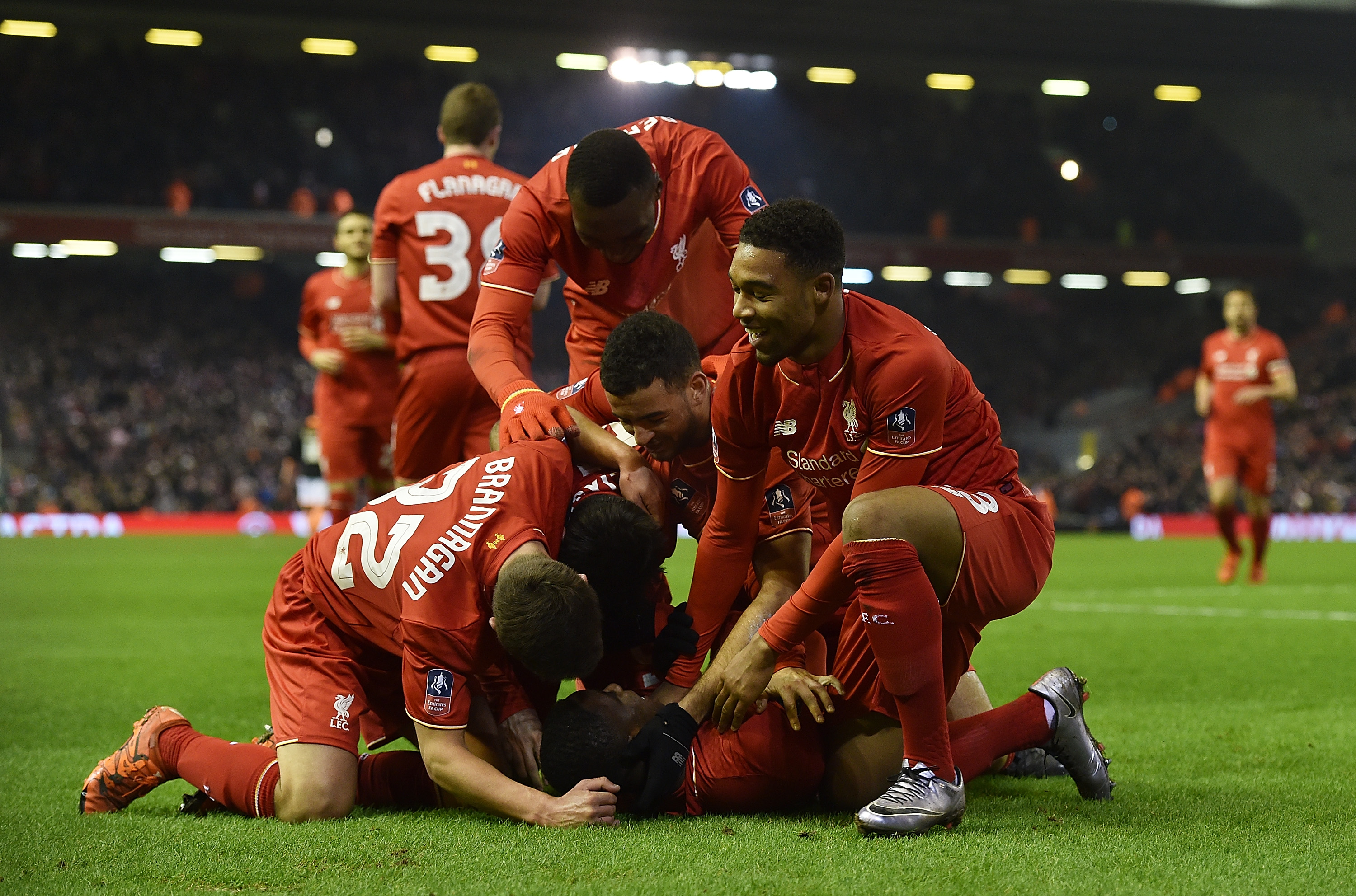 WCBA焦点战：末节26-11定胜局 , 广东女篮客场87-68浙江豪取三连胜（WCBA：广东女篮末节26-11锁定胜局，客场87-68击退浙江收获三连胜）