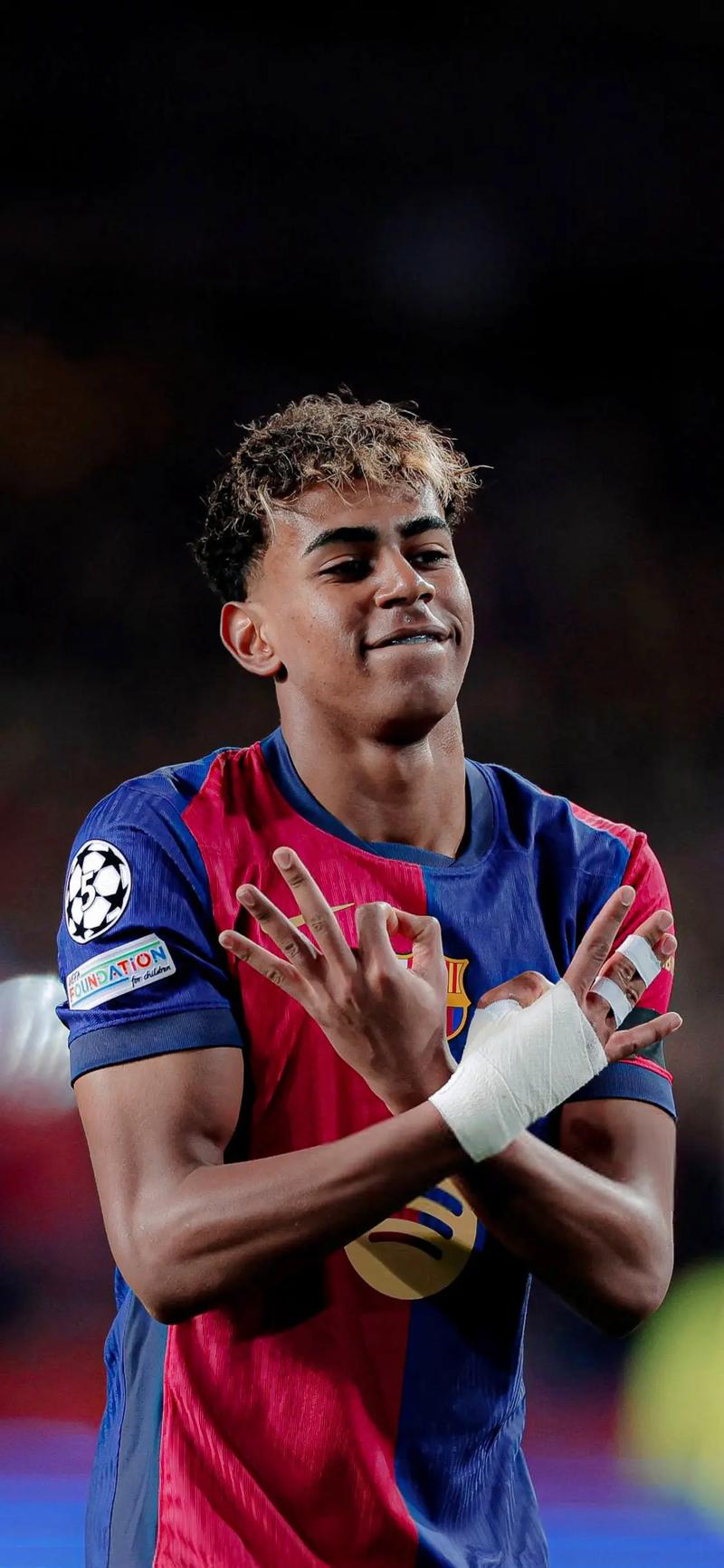 官方：半自动越位系统故障，VAR手动划线确认纽卡进球有效（官方通报：半自动越位系统失灵，VAR手动划线判定纽卡进球有效）