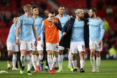 欧冠：巴黎客场2-1逆转曼联（欧冠赛场，巴黎客场2比1翻盘曼联）