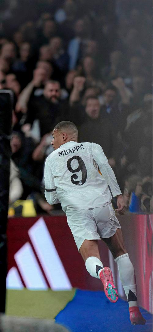 芒特：我在慢慢找回最佳状态，会全力争取随英格兰参加世界杯（芒特：状态逐步回升，将全力争取入选英格兰队征战世界杯）