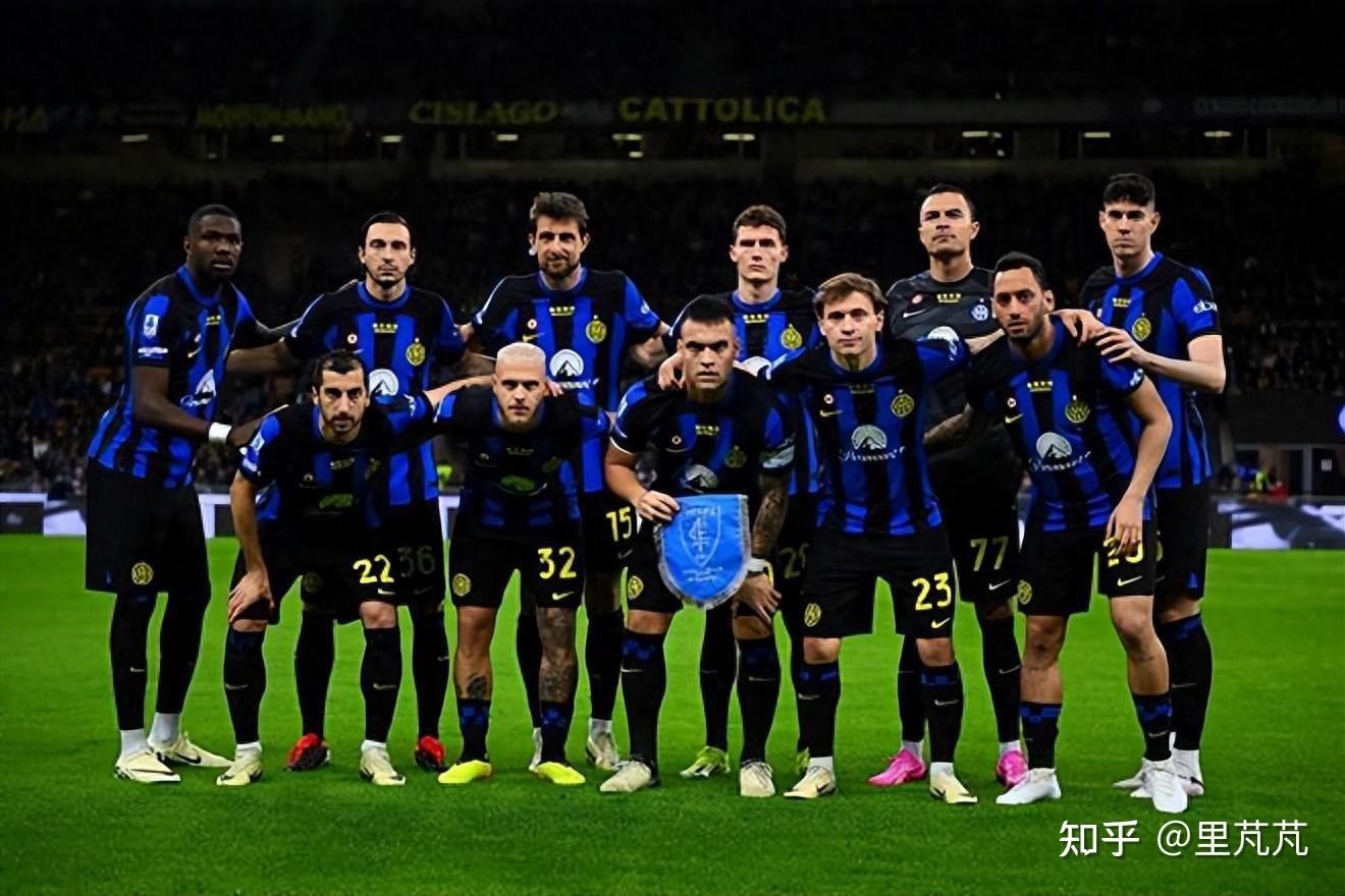 不给机会了？曝阿隆索已失去皇马更衣室掌控权，输曼城或被解雇（阿隆索失去皇马更衣室话语权？若负曼城恐被解雇）