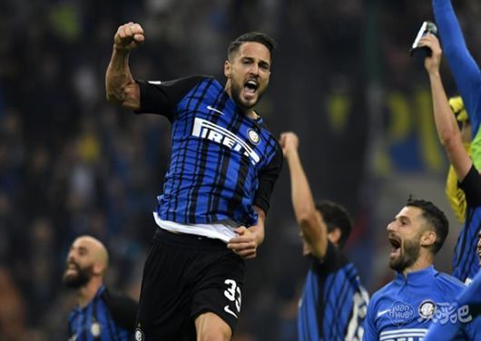 米体：法国电视台取消转播年轻人vs里尔，因前者胸前广告违规（米体：因胸前广告不合规，法国电视台叫停年轻人对阵里尔的转播）