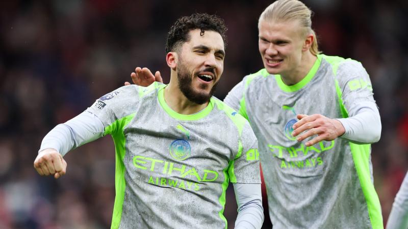 欧冠赛场精彩瞬间：巴萨2-0战胜国际米兰,（欧冠名场面：巴萨2-0力克国际米兰）