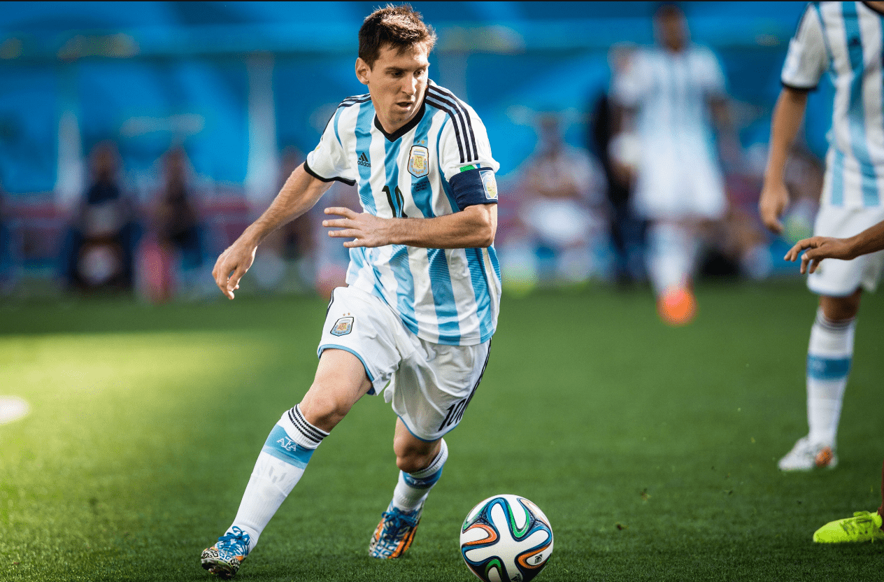 皇马客战毕巴奥首发曝光！姆巴佩领衔三叉戟，连续三平后球队背水一战（皇马做客毕尔巴鄂首发出炉：姆巴佩领衔三叉戟，三连平后背水求胜）