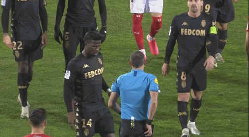 广岛前锋：亚冠与J联赛在身体对抗、速度等方面有很大区别